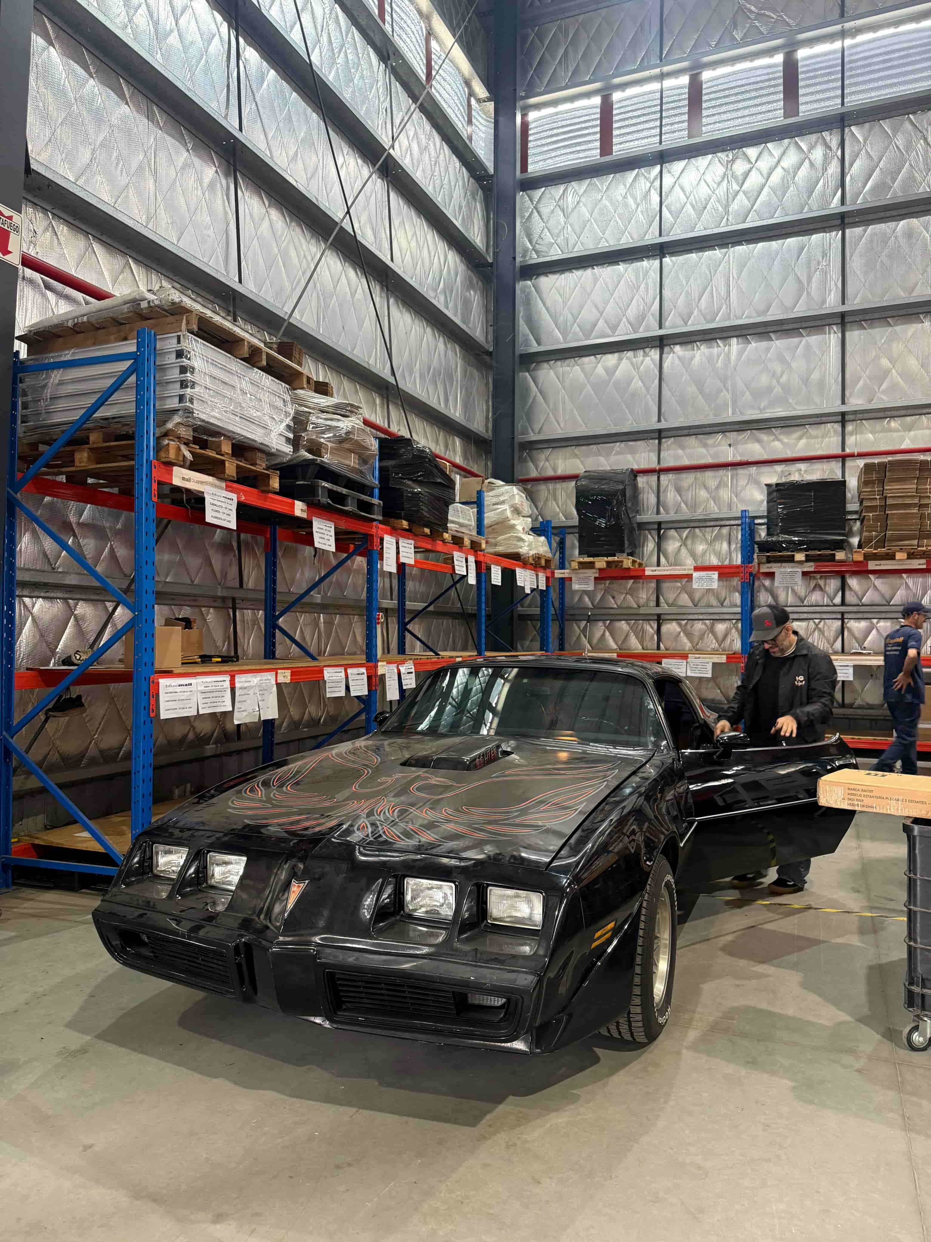 pontiac trans am en blue mail